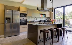 Rodborough Road Golders Green NW11 8RY