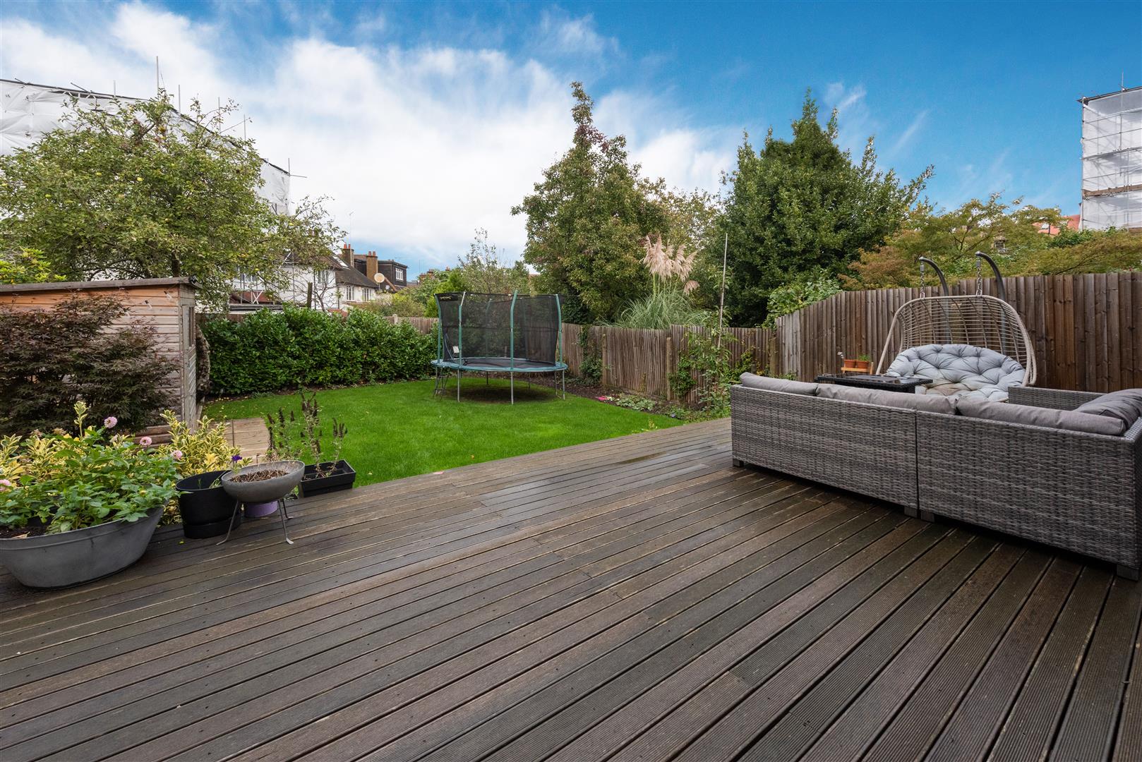 Rodborough Road Golders Green NW11 8RY