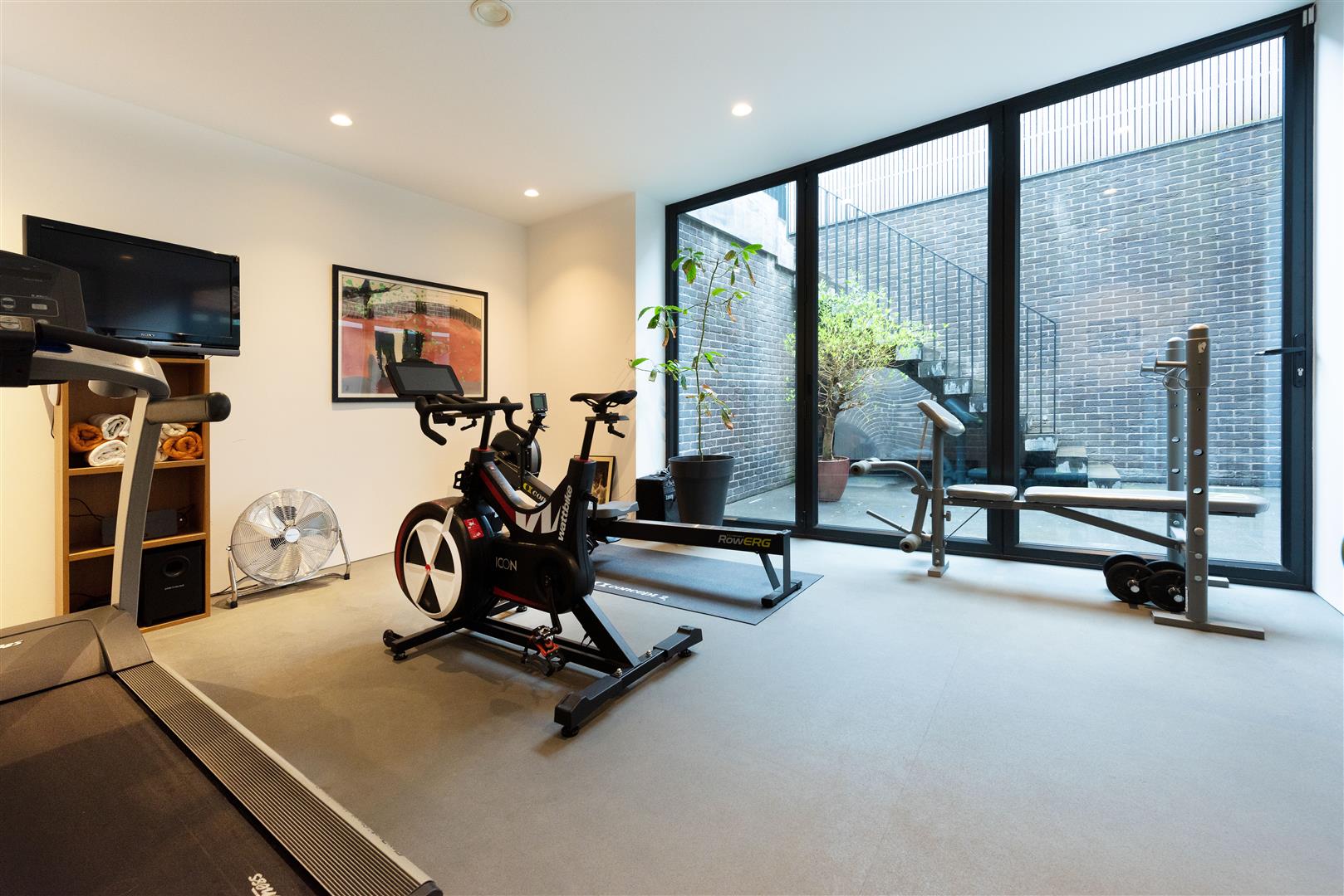 Ferncroft Avenue Hampstead NW3 7PE