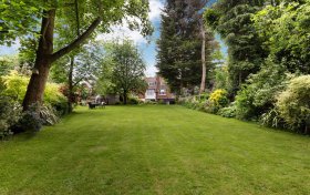 Ferncroft Avenue Hampstead NW3 7PE