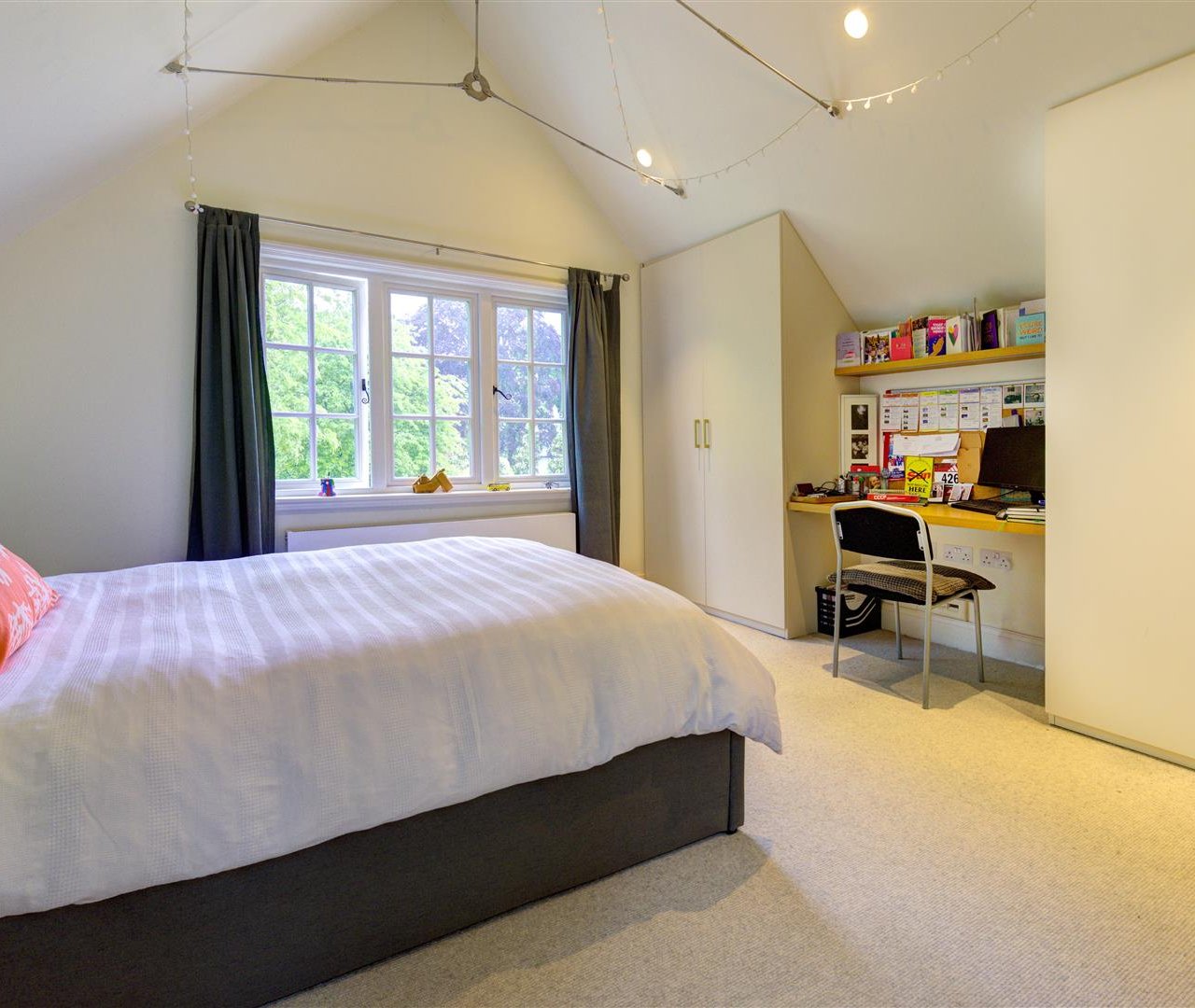 Ferncroft Avenue Hampstead NW3 7PE