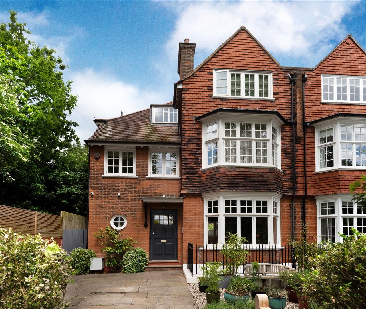Ferncroft Avenue Hampstead NW3 7PE
