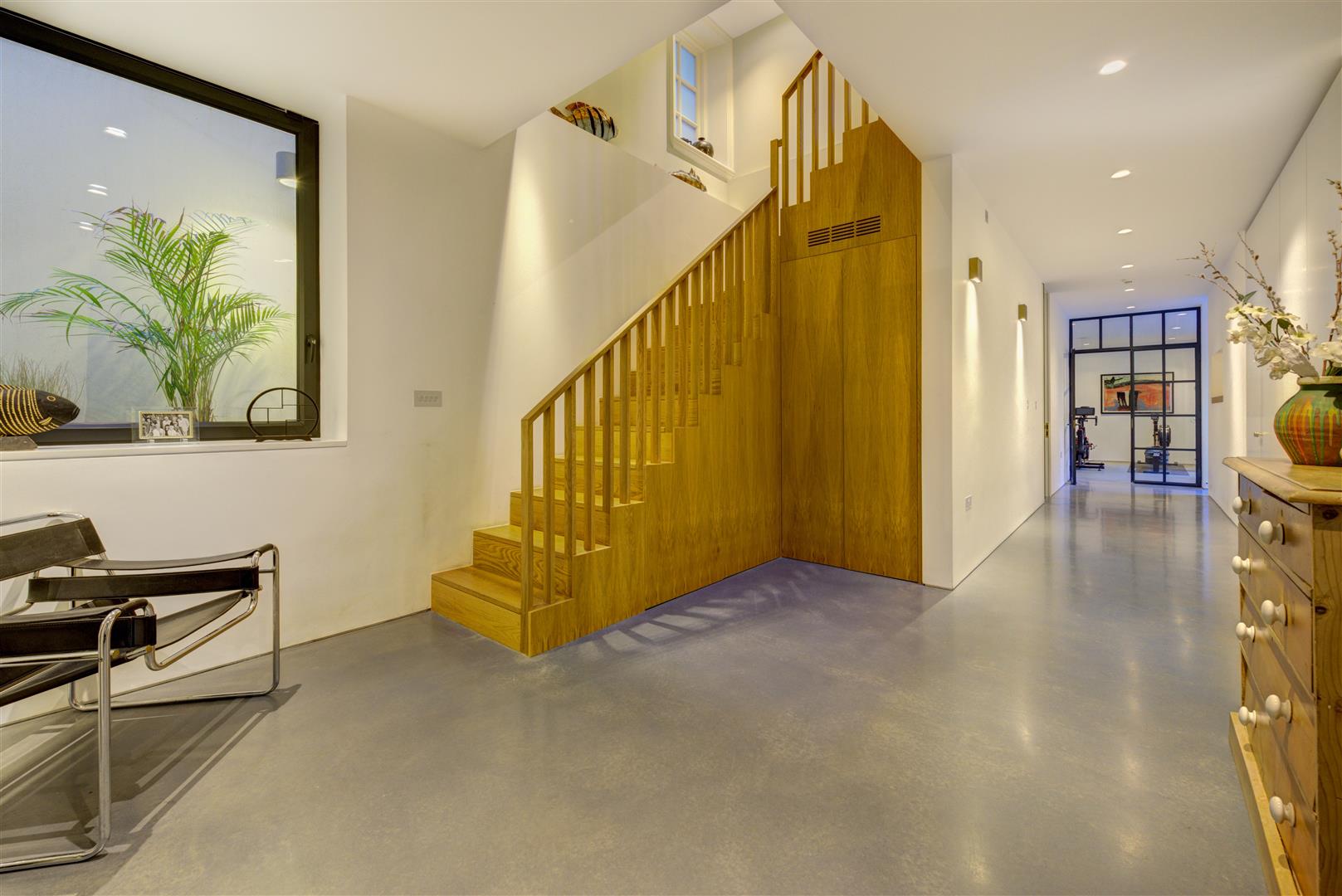 Ferncroft Avenue Hampstead NW3 7PE