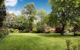 Ferncroft Avenue Hampstead NW3 7PE