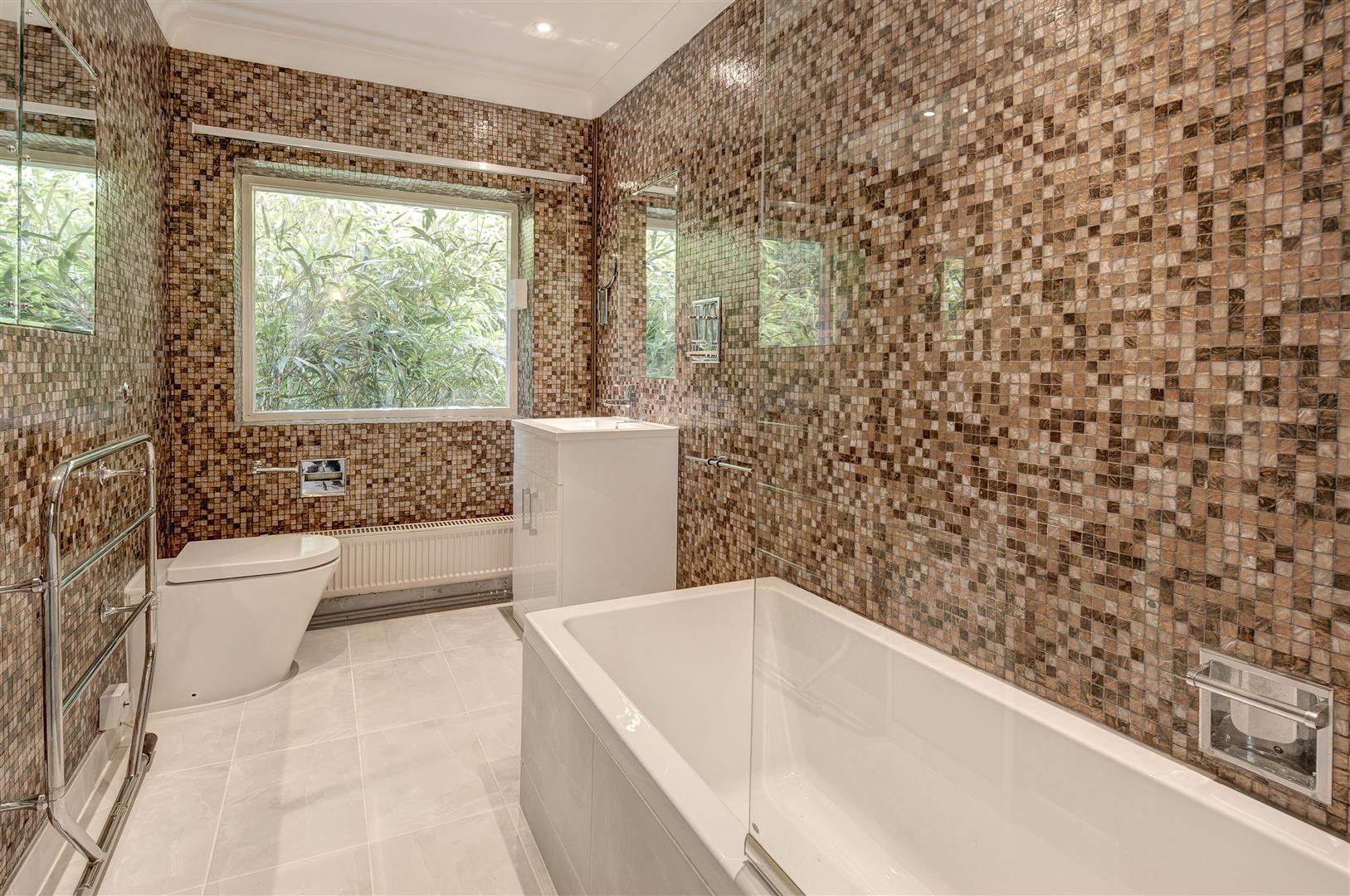 Rosecroft Avenue Hampstead NW3 7QB