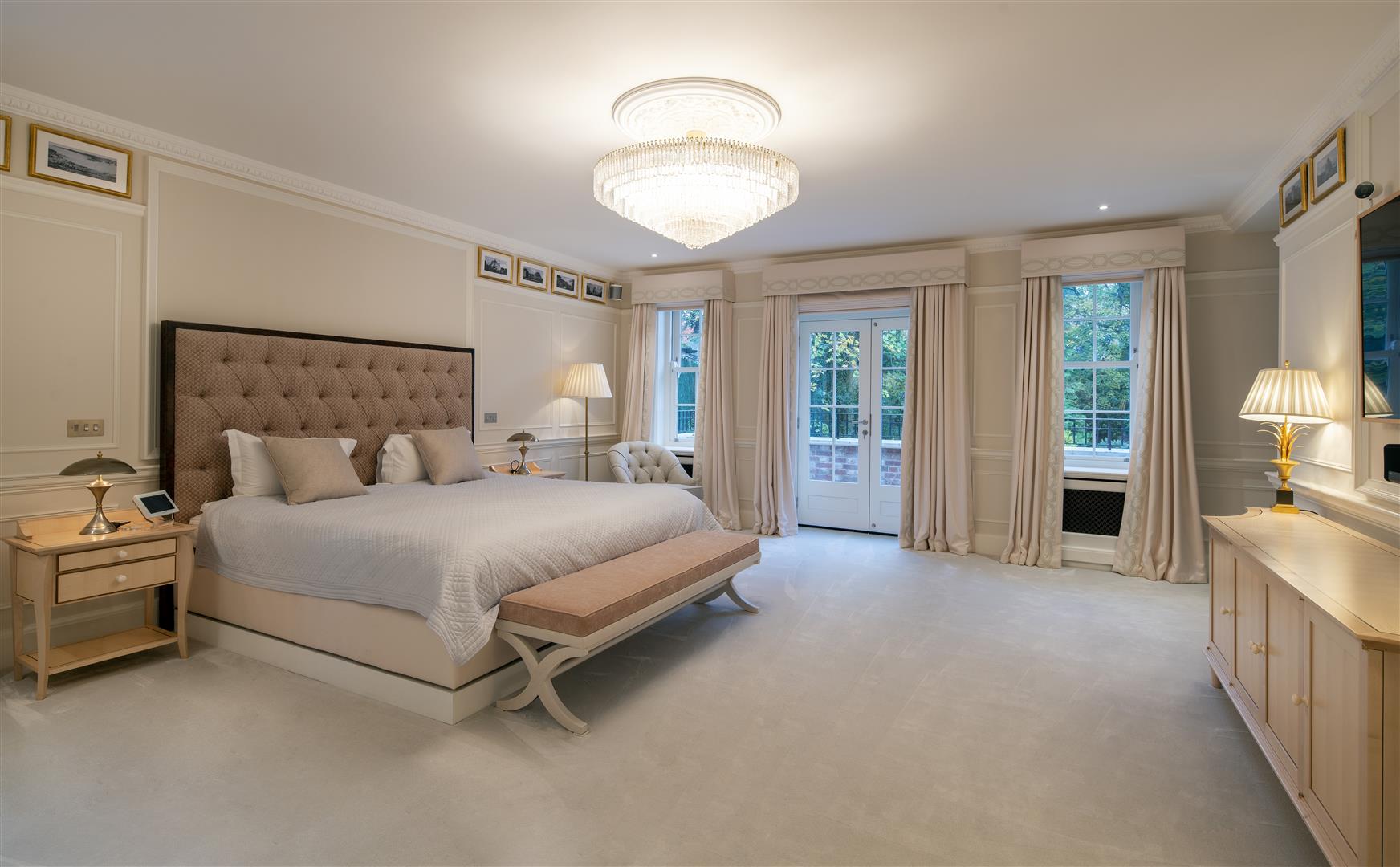 Redington Road Hampstead NW3 7RR