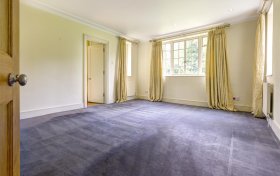 Fairway Close Hampstead Garden Suburb NW11 6TR