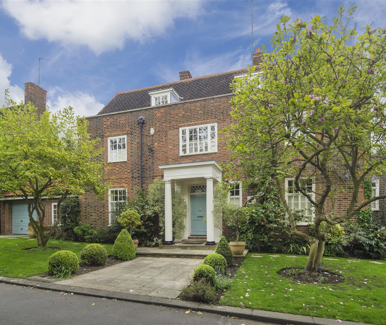 Fairway Close Hampstead Garden Suburb NW11 6TR