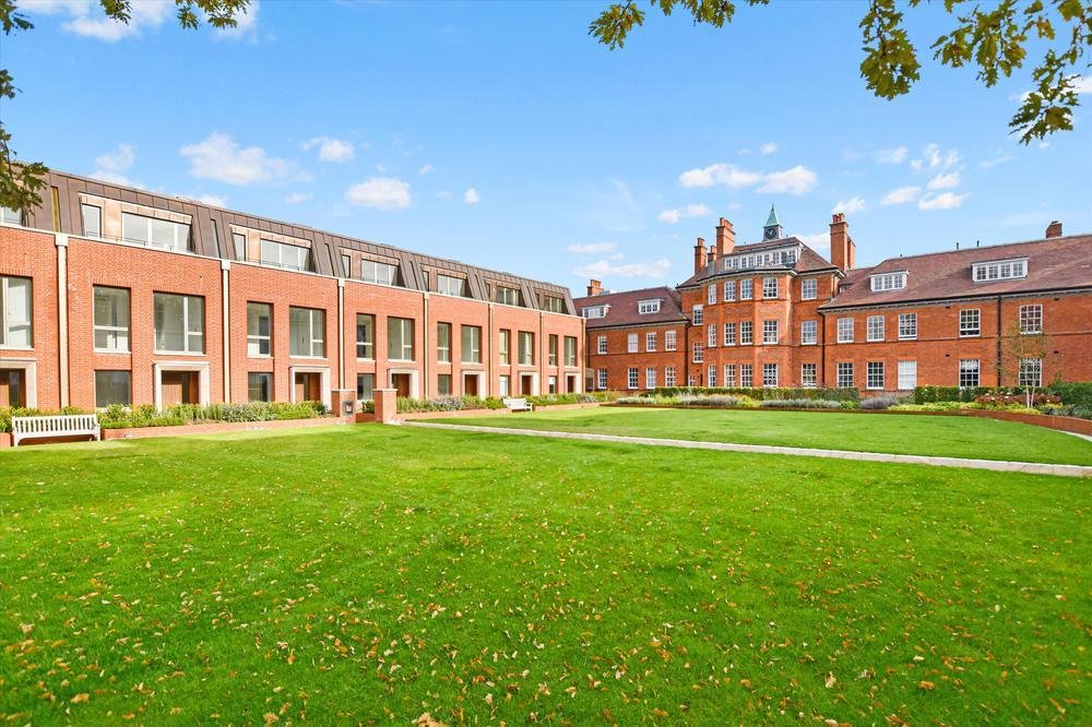 Kidderpore Avenue, London, NW3 7SU