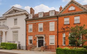 Kidderpore Avenue, London, NW3 7SU