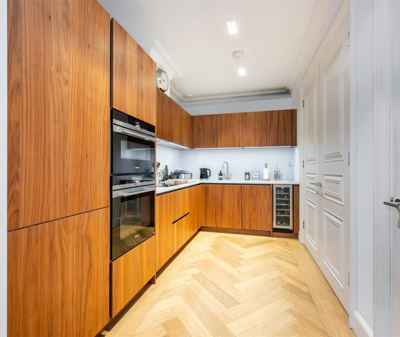Kidderpore Avenue, London, NW3 7SU
