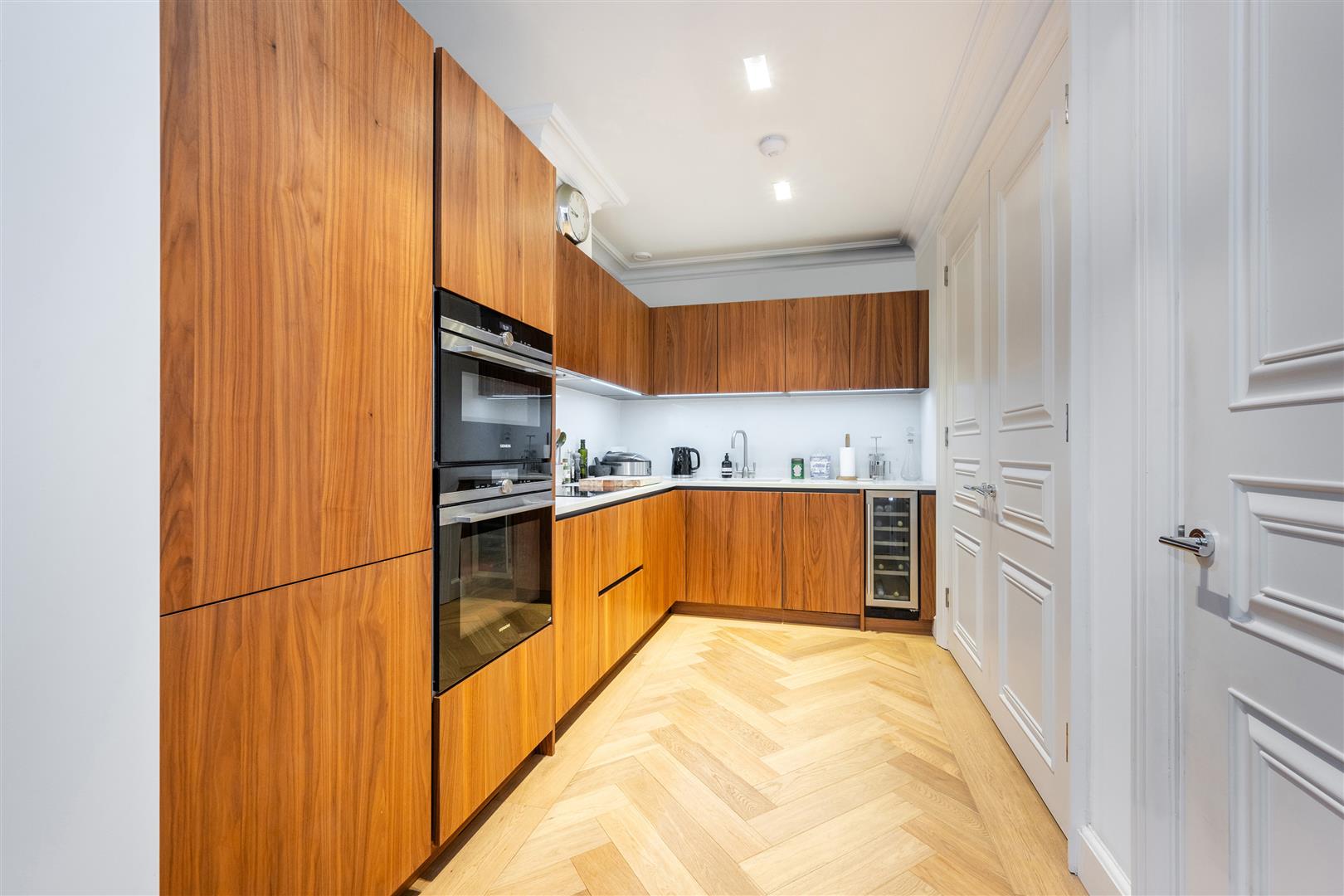 Kidderpore Avenue, London, NW3 7SU