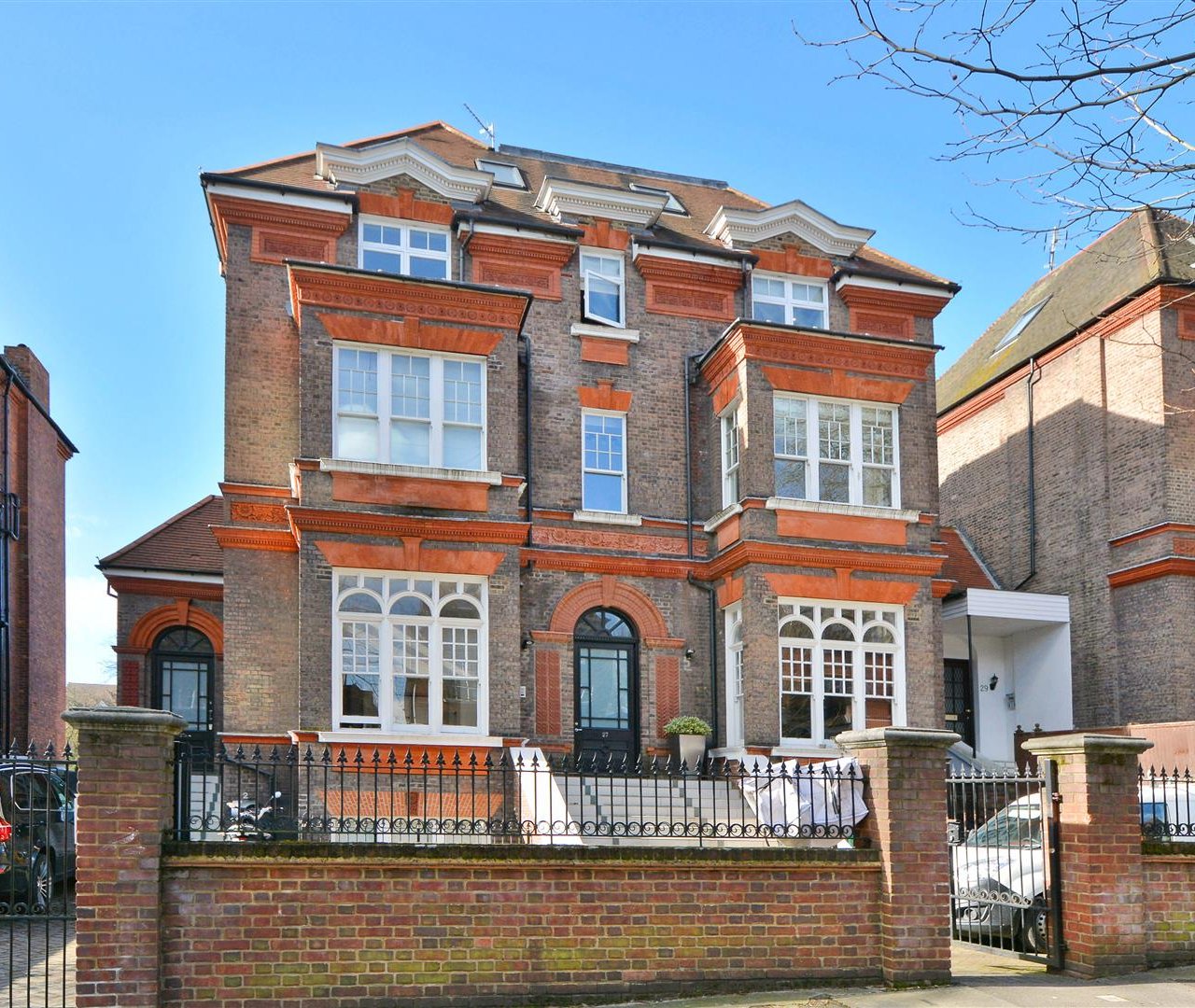 Fitzjohn's Avenue, Hampstead, NW3 5JY