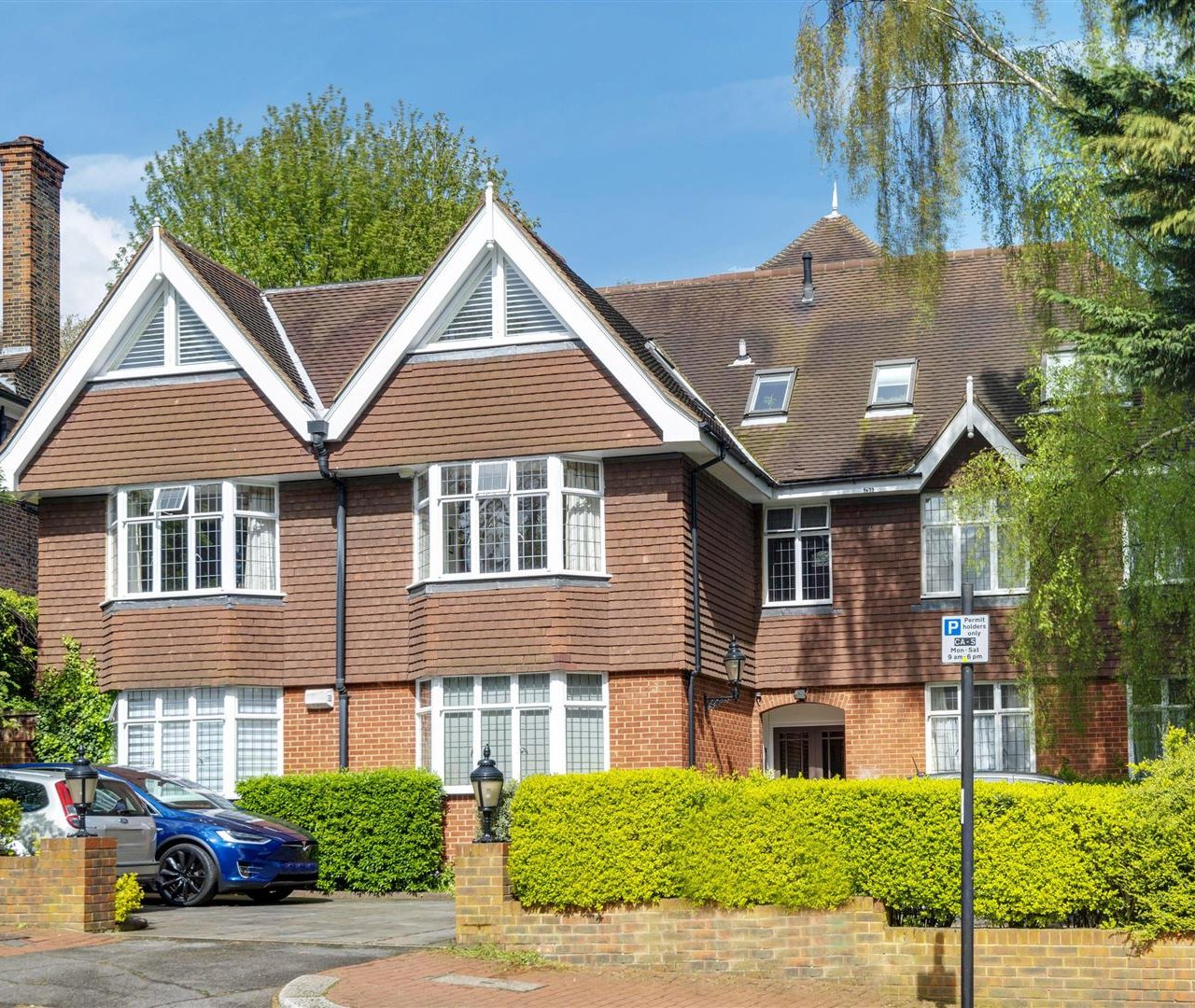 Greenaway Gardens, London, NW3 7DH