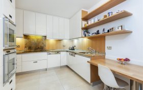 Greenaway Gardens, London, NW3 7DH