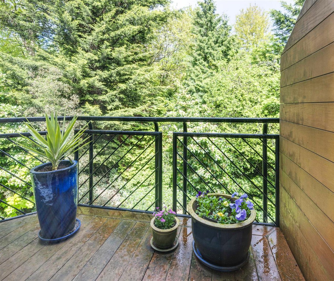 Greenaway Gardens, London, NW3 7DH
