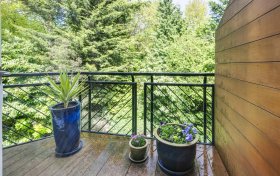 Greenaway Gardens, London, NW3 7DH
