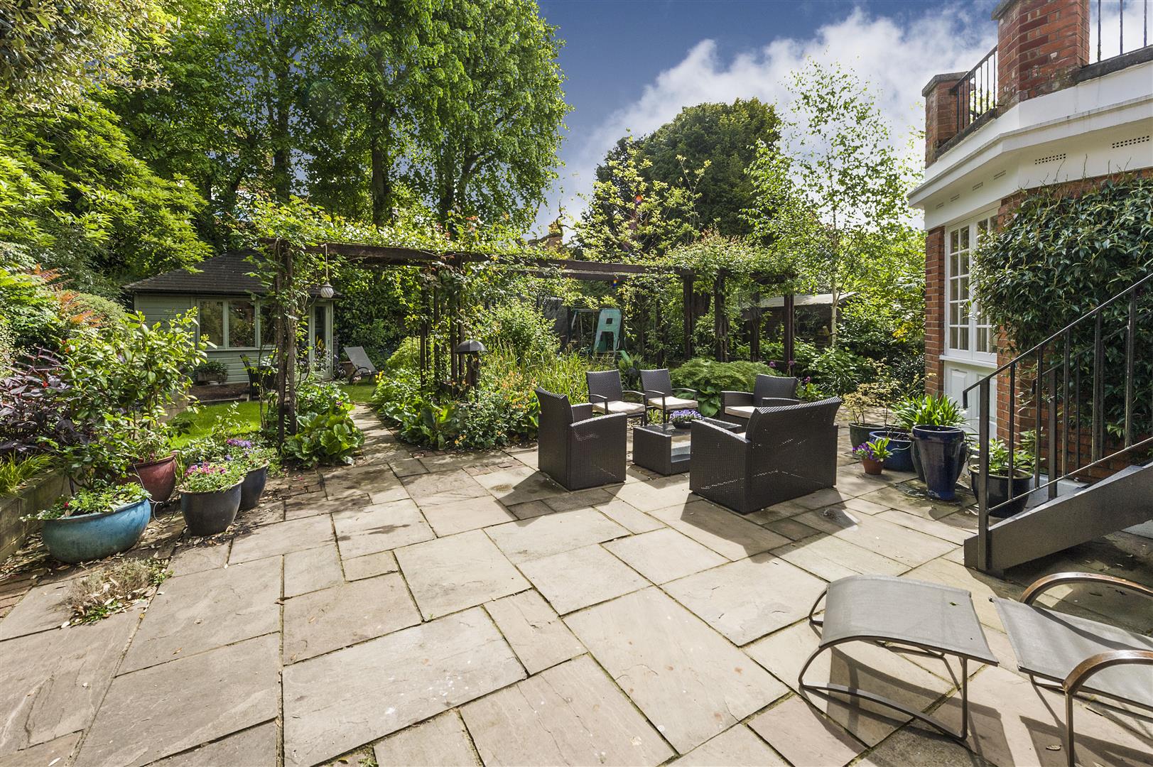 Hollycroft Avenue Hampstead NW3 7QJ