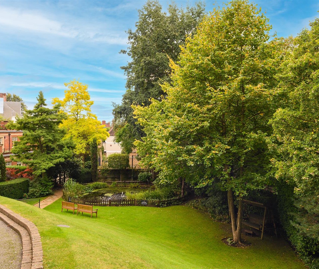 Frognal Rise London NW3 6PZ