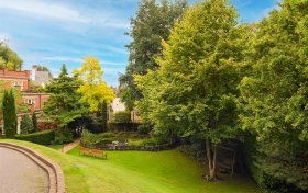 Frognal Rise London NW3 6PZ