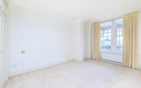 Frognal Rise London NW3 6PZ