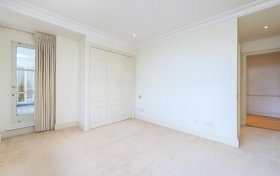 Frognal Rise London NW3 6PZ