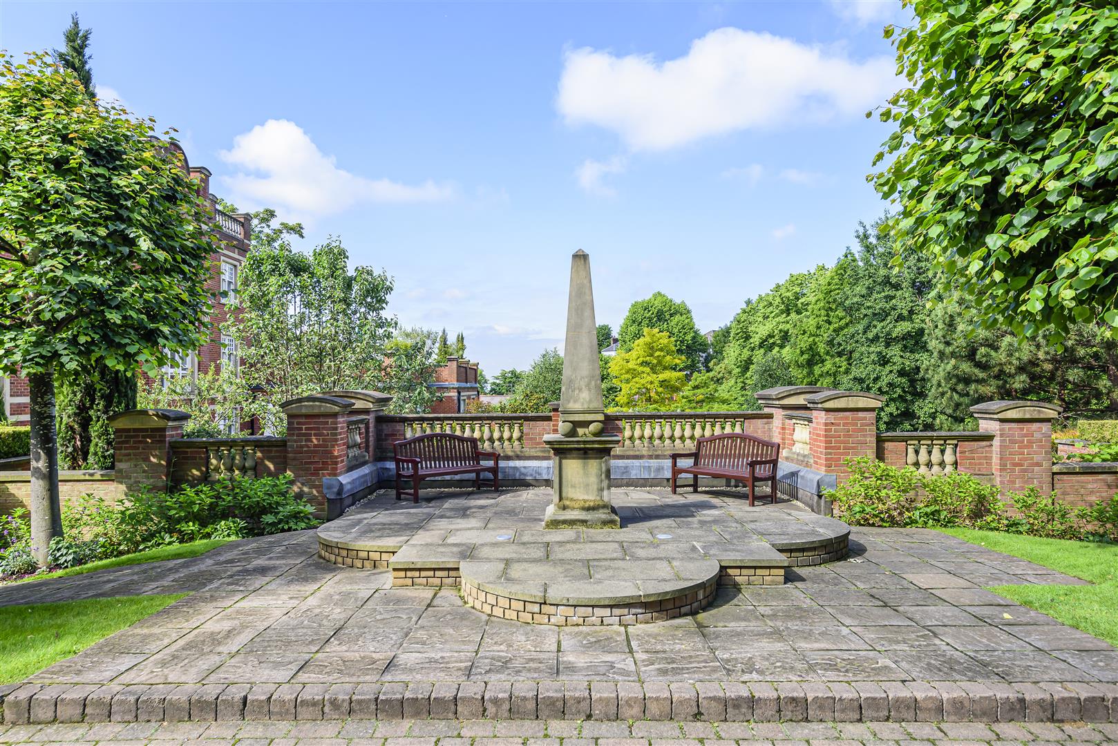 Frognal Rise London NW3 6PZ