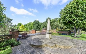 Frognal Rise London NW3 6PZ