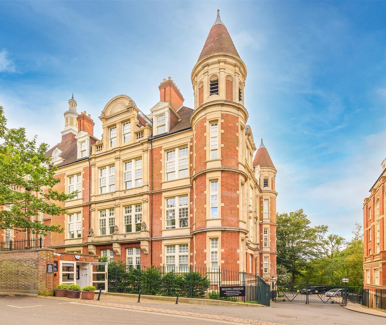 Frognal Rise London NW3 6PZ