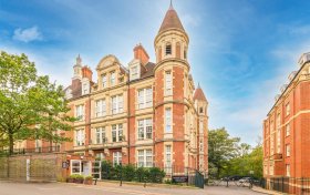 Frognal Rise London NW3 6PZ