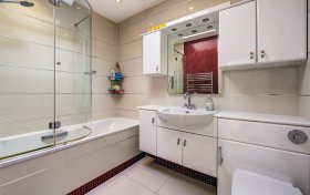 West Heath Avenue Golders Hill Park NW11 7QP