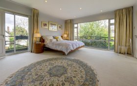 West Heath Avenue Golders Hill Park NW11 7QP