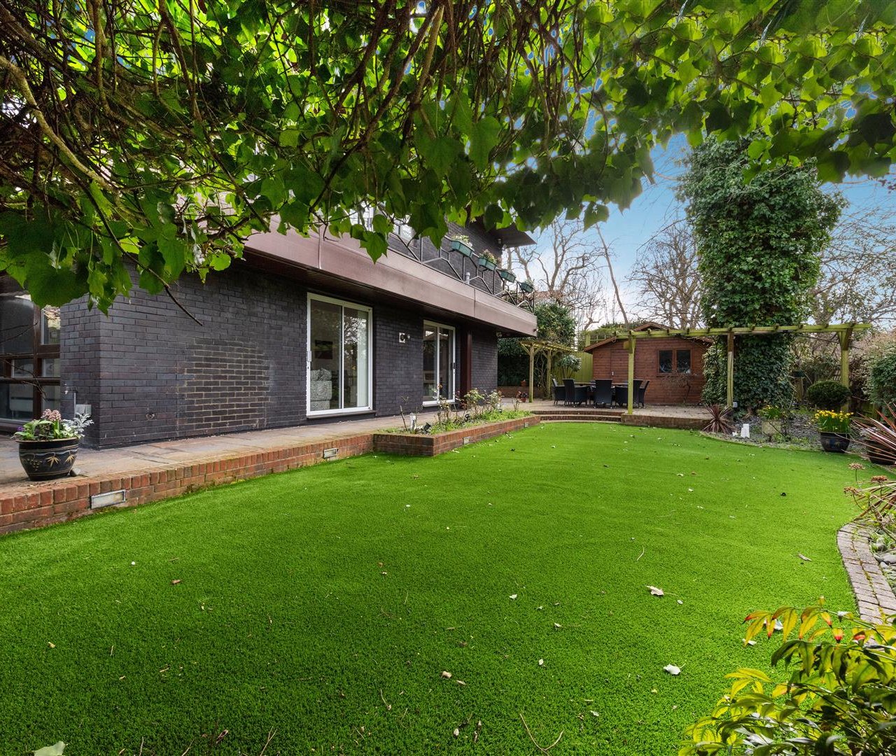 West Heath Avenue Golders Hill Park NW11 7QP