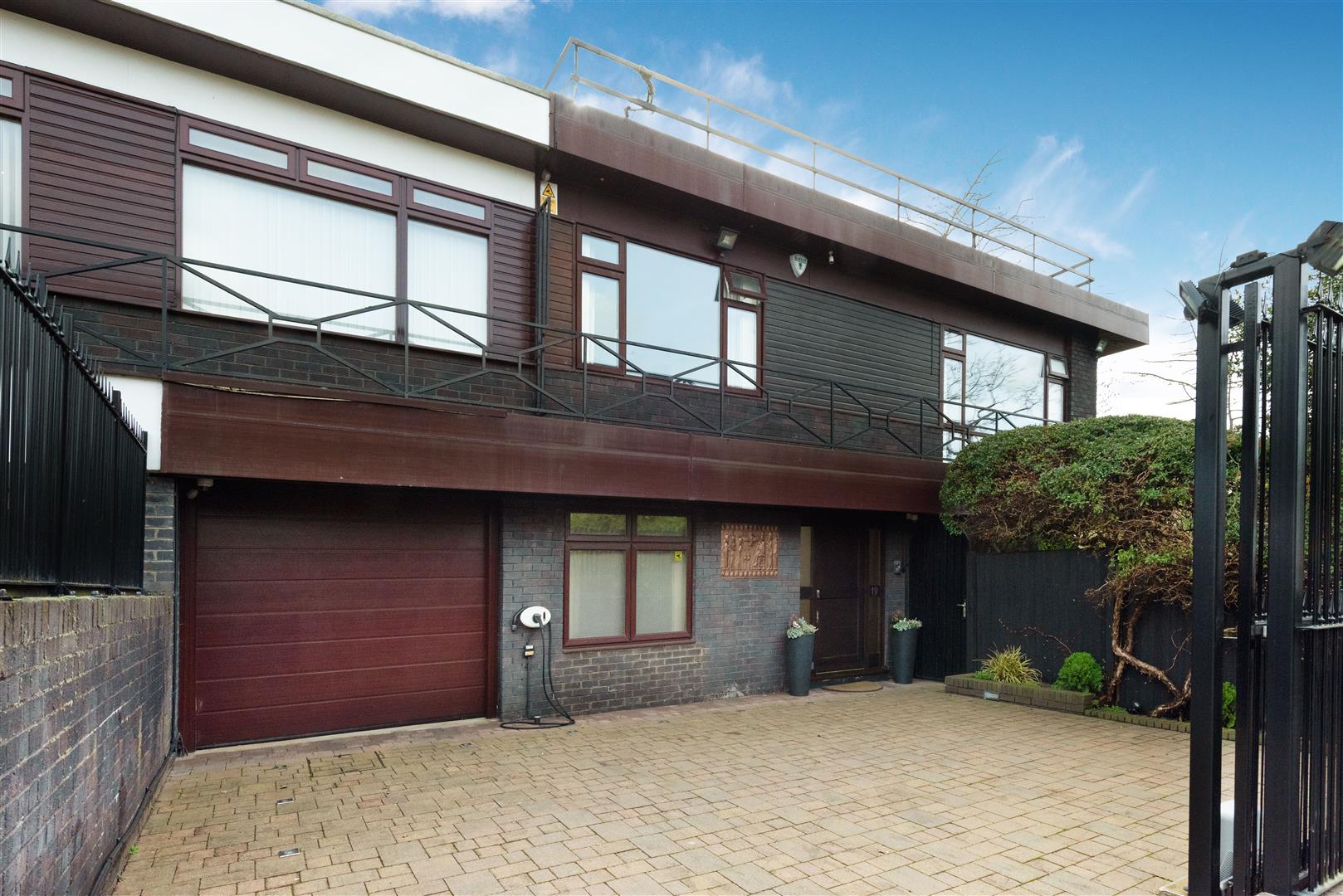 West Heath Avenue Golders Hill Park NW11 7QP