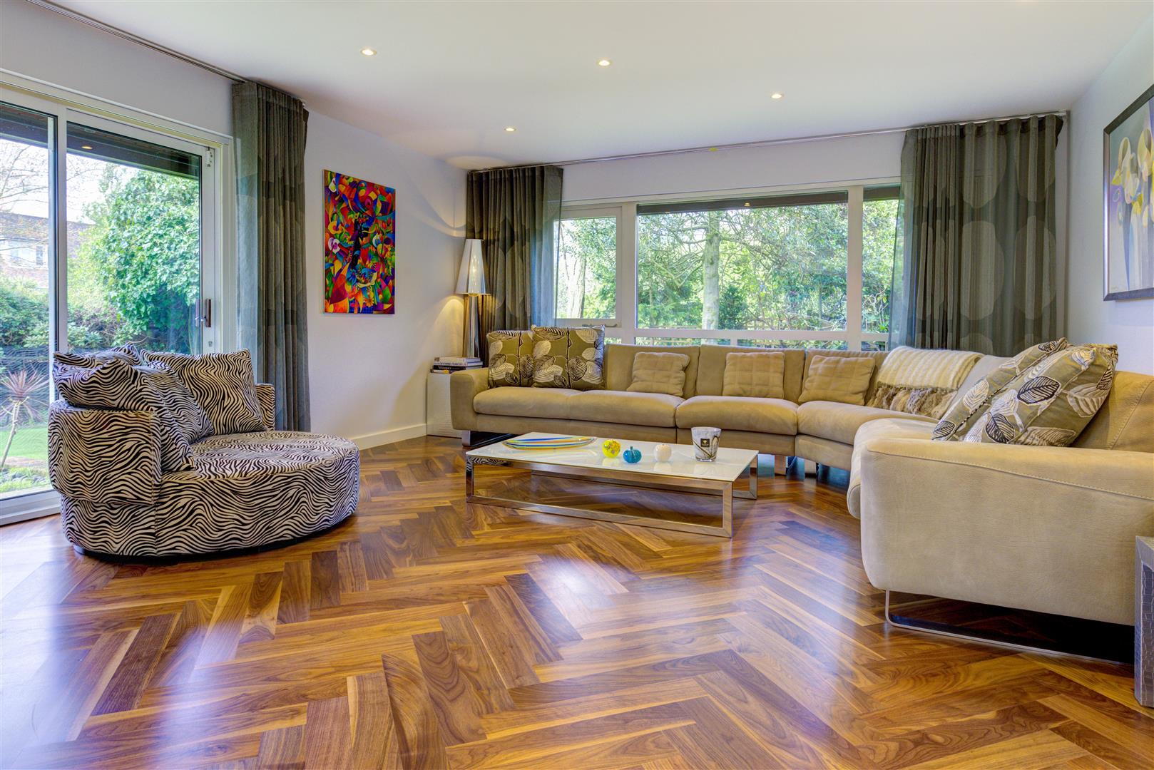 West Heath Avenue Golders Hill Park NW11 7QP