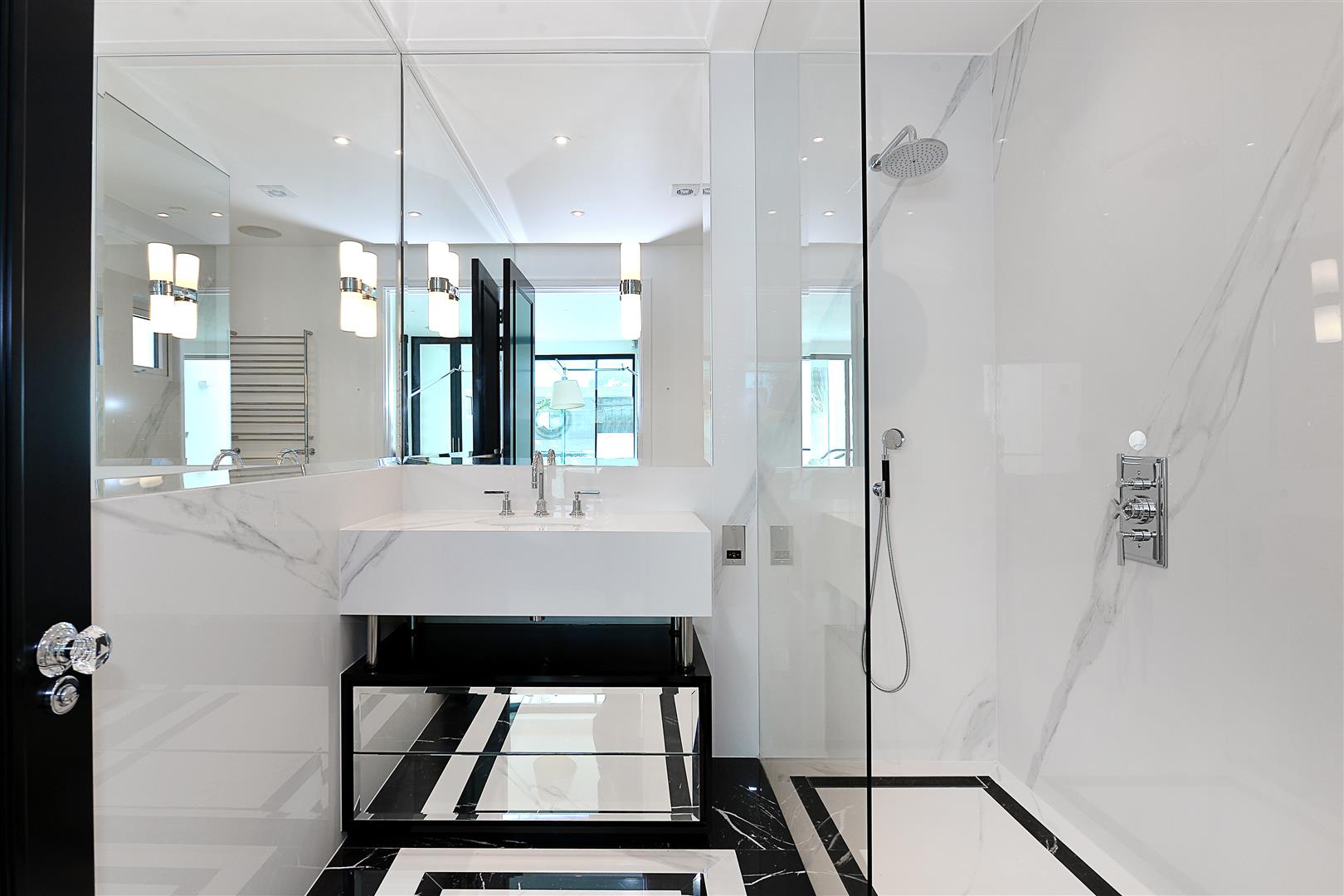 West Heath Road Hampstead NW3 7TH