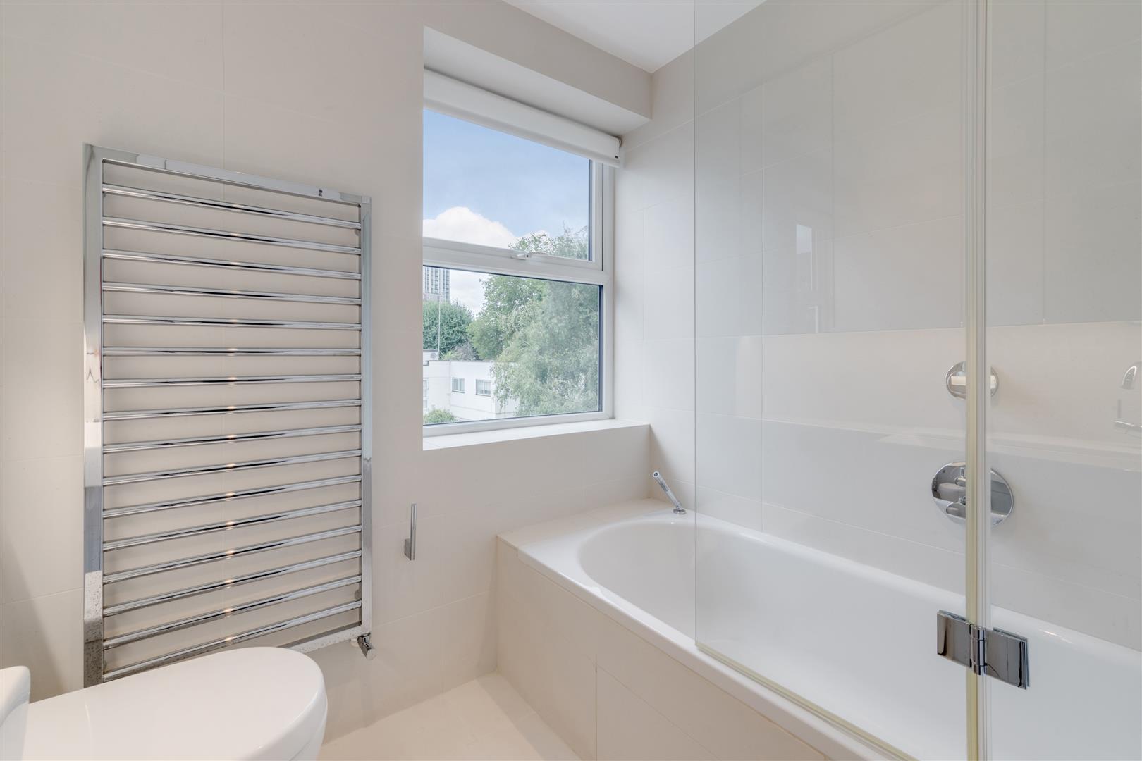 Lower Merton Rise, Primrose Hill, NW3 3RA