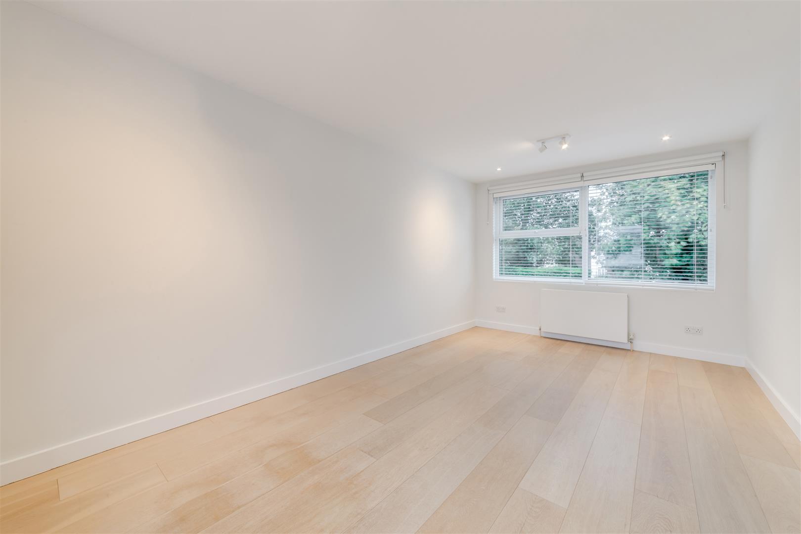 Lower Merton Rise, Primrose Hill, NW3 3RA