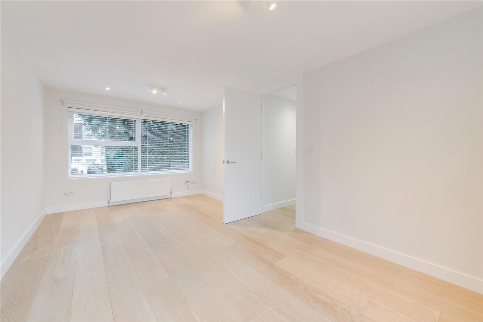 Lower Merton Rise, Primrose Hill, NW3 3RA