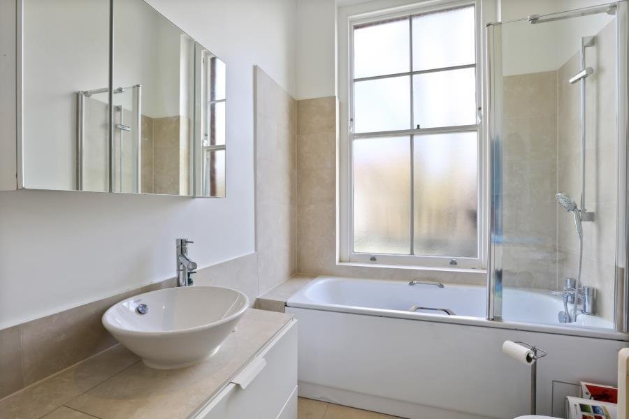Maresfield Gardens, Hampstead, NW3 5SG