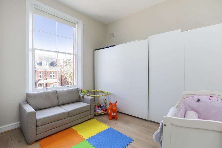 Maresfield Gardens, Hampstead, NW3 5SG