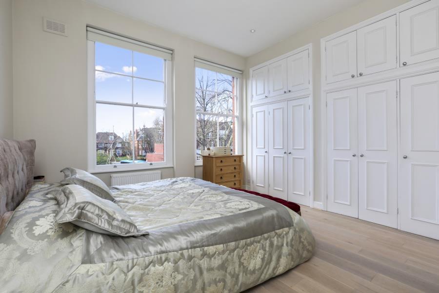 Maresfield Gardens, Hampstead, NW3 5SG
