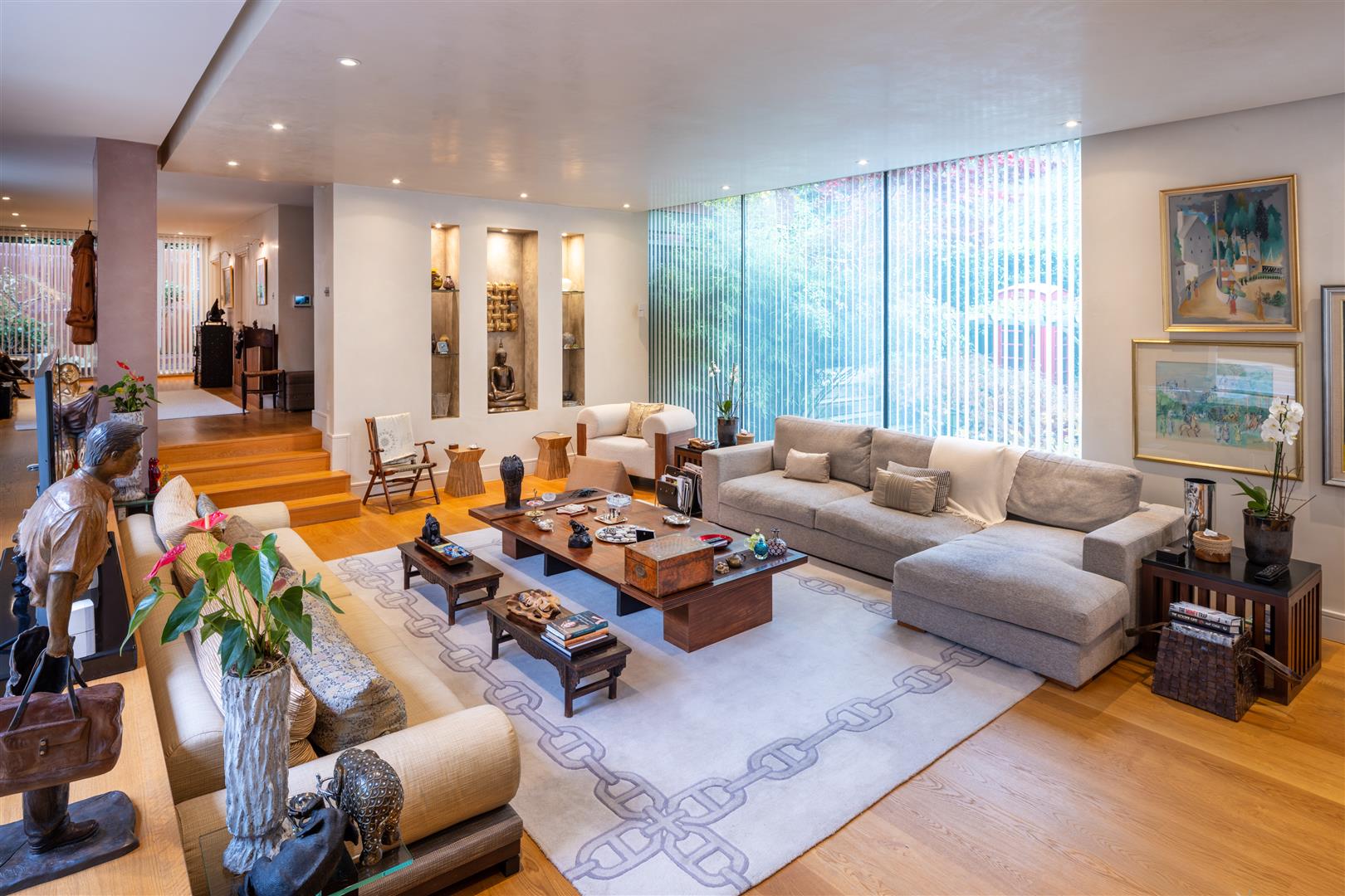 Spaniards End Hampstead NW3 7JG