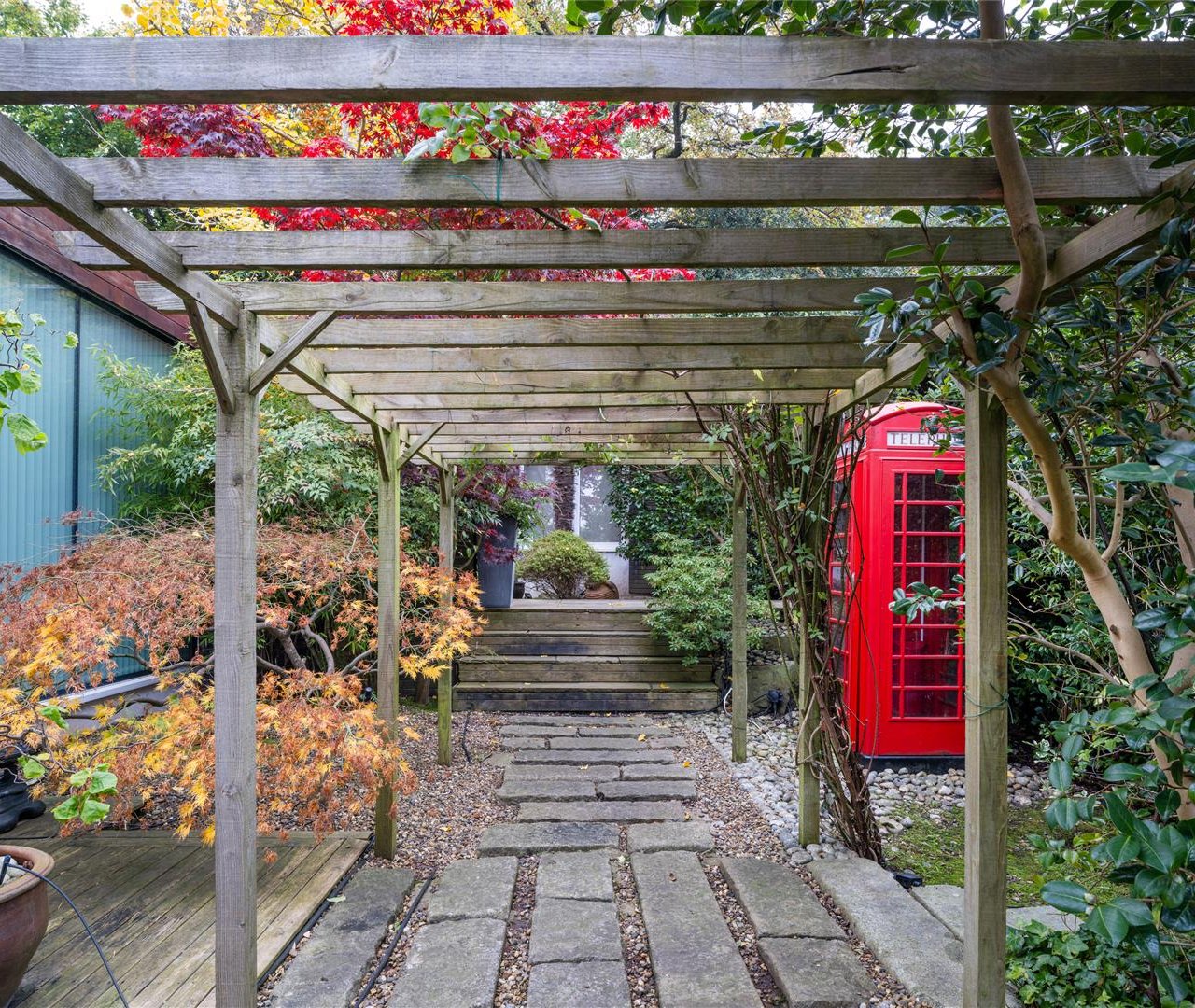 Spaniards End Hampstead NW3 7JG