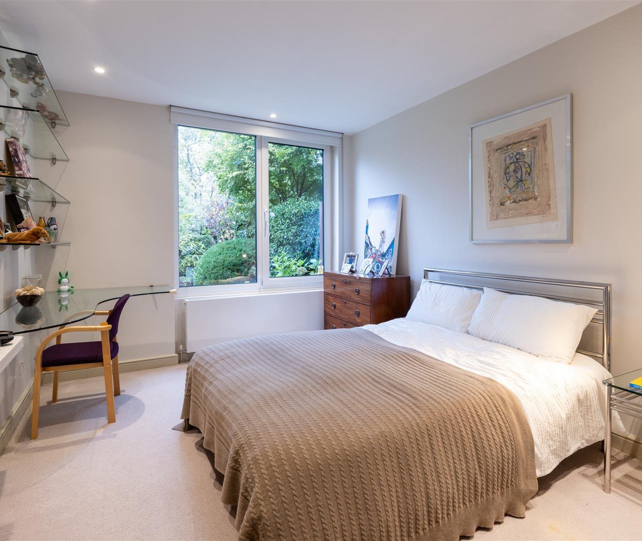 Spaniards End Hampstead NW3 7JG