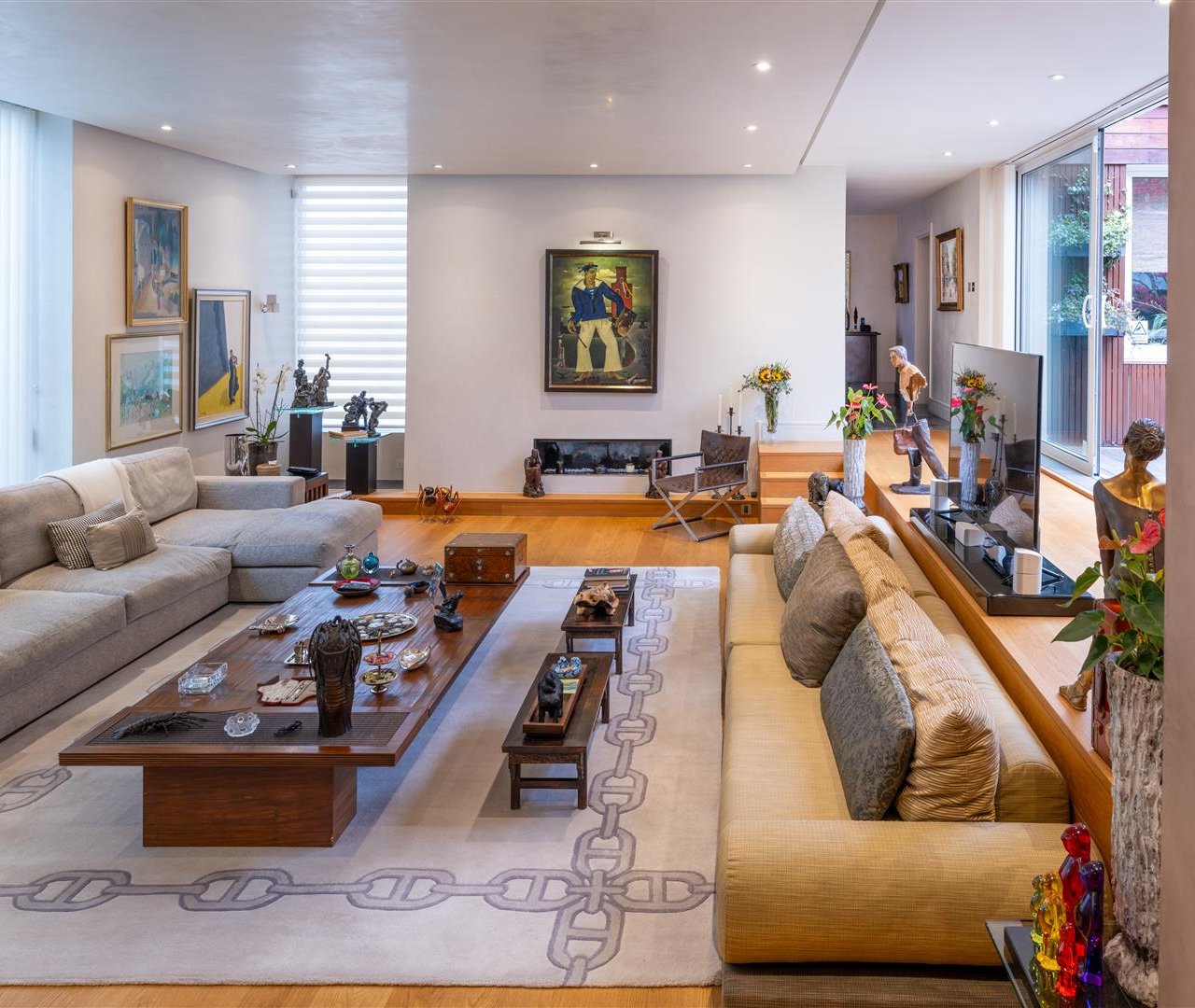 Spaniards End Hampstead NW3 7JG