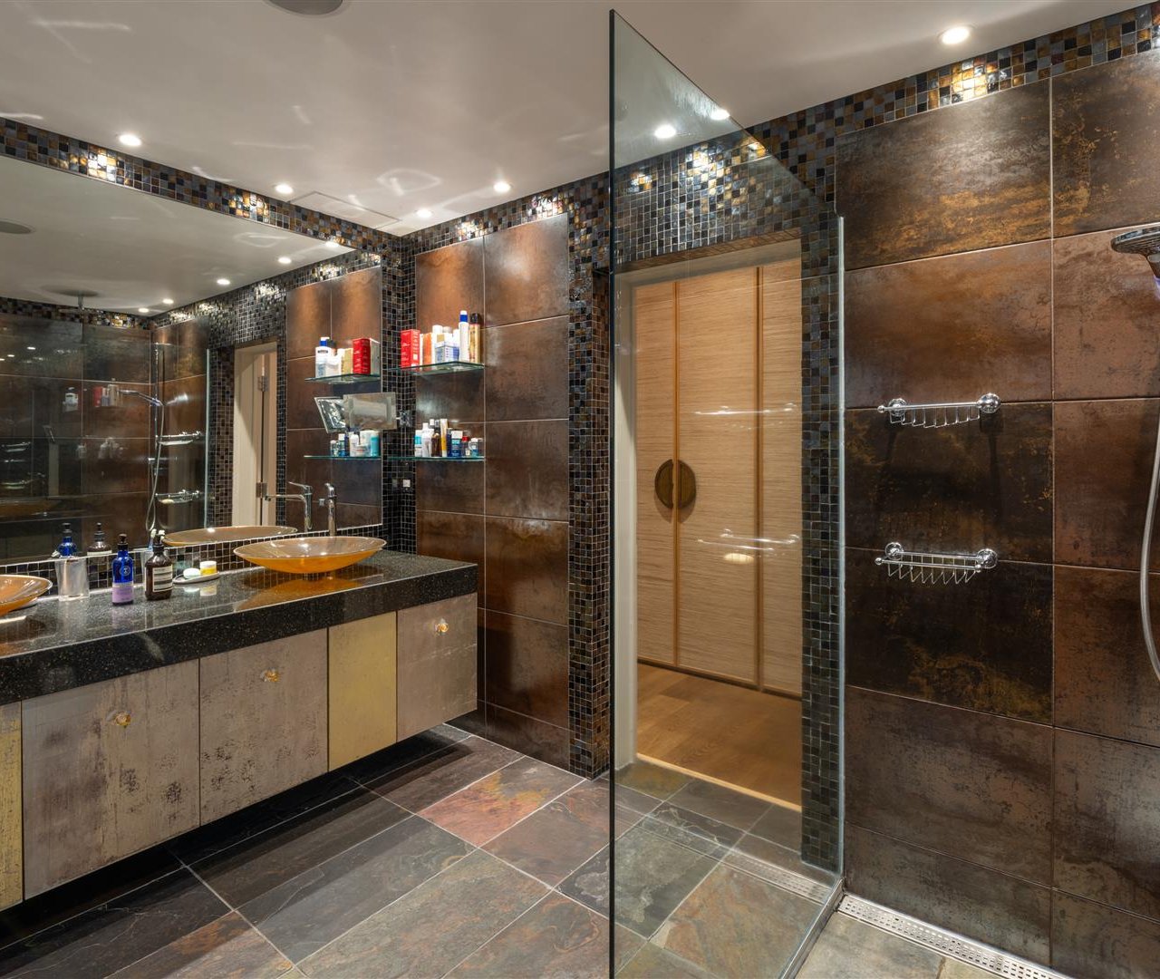 Spaniards End Hampstead NW3 7JG