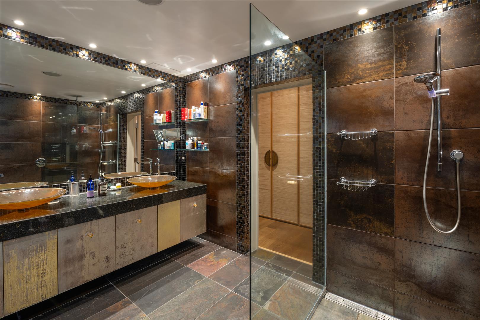 Spaniards End Hampstead NW3 7JG