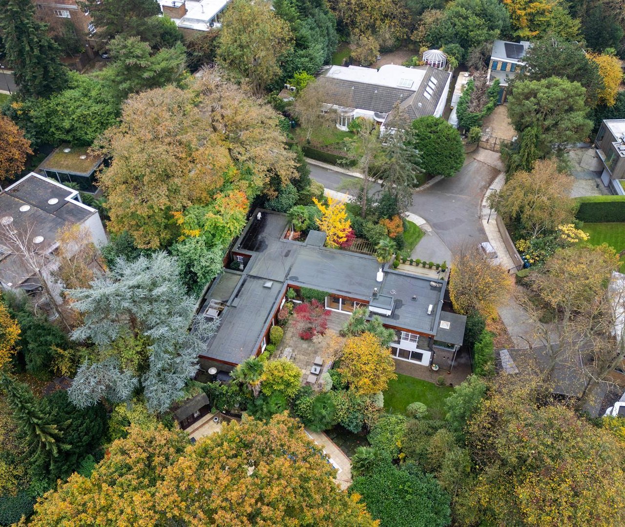 Spaniards End Hampstead NW3 7JG