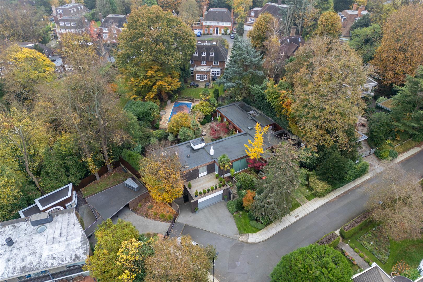 Spaniards End Hampstead NW3 7JG